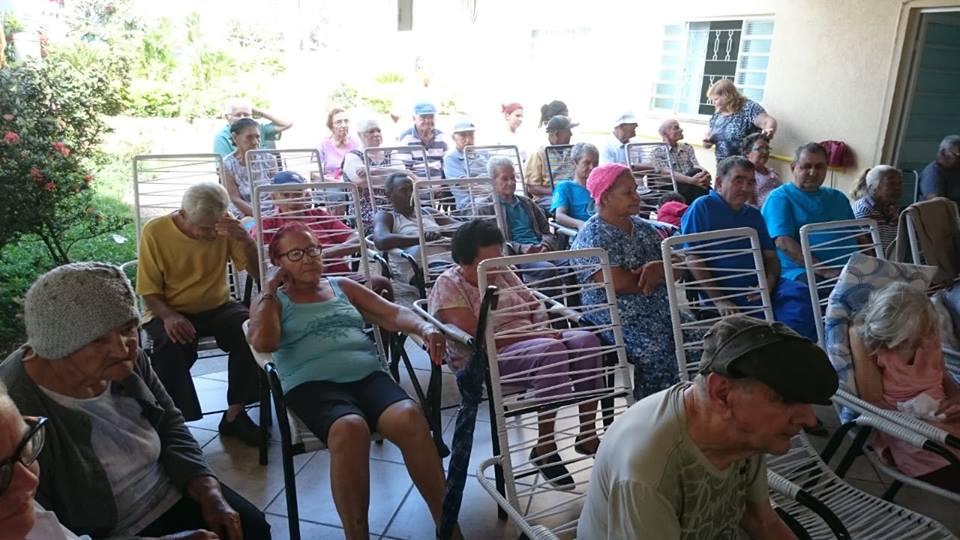 Leia mais sobre o artigo Grupo de Teatro da Empresa EPPO comemora o dia do Idoso no Lar dos Velhinhos de Capivari