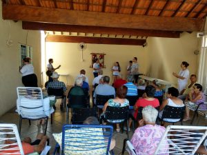Leia mais sobre o artigo Diácono Marcos Canobre e o Grupo de Jovens Ruah da Paróquia São Pedro da cidade de Mombuca visitam e trazem doações