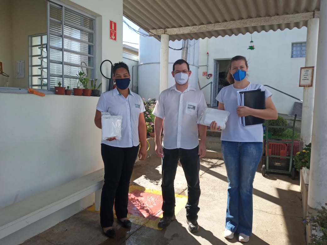 Read more about the article Empresa CTESS faz doações de máscaras descartáveis e entrega documentos de serviços prestados.