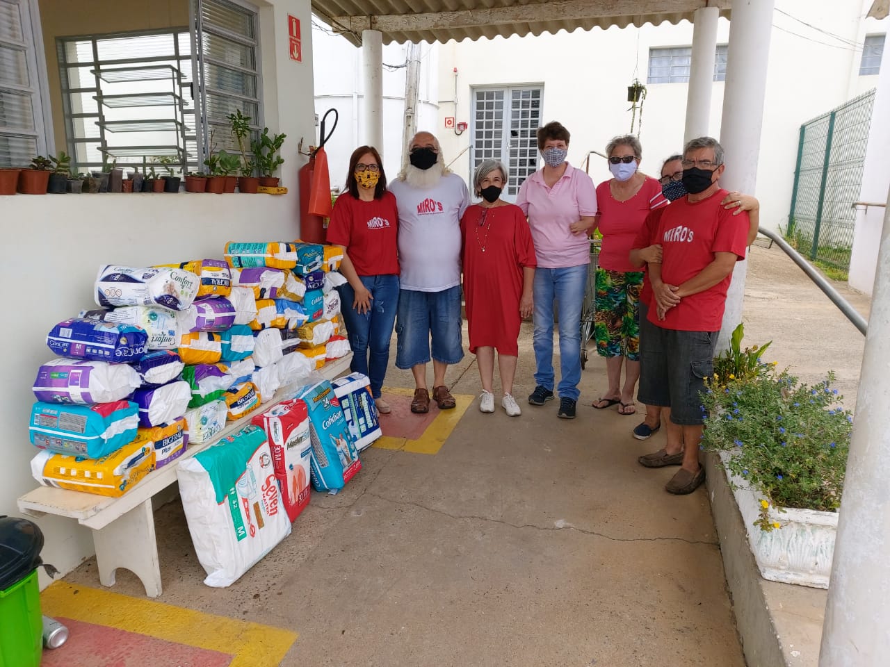 Leia mais sobre o artigo Papai Noel traz presentes para os moradores do Lar dos Velhinhos de Capivari.