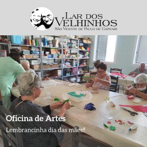 Leia mais sobre o artigo Moradores fazem as lembrancinhas do dia das mães na Oficina de Artes.