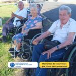 Moradores – Na pracinha, momento de conversa convivência e descontração. 09.08.2026